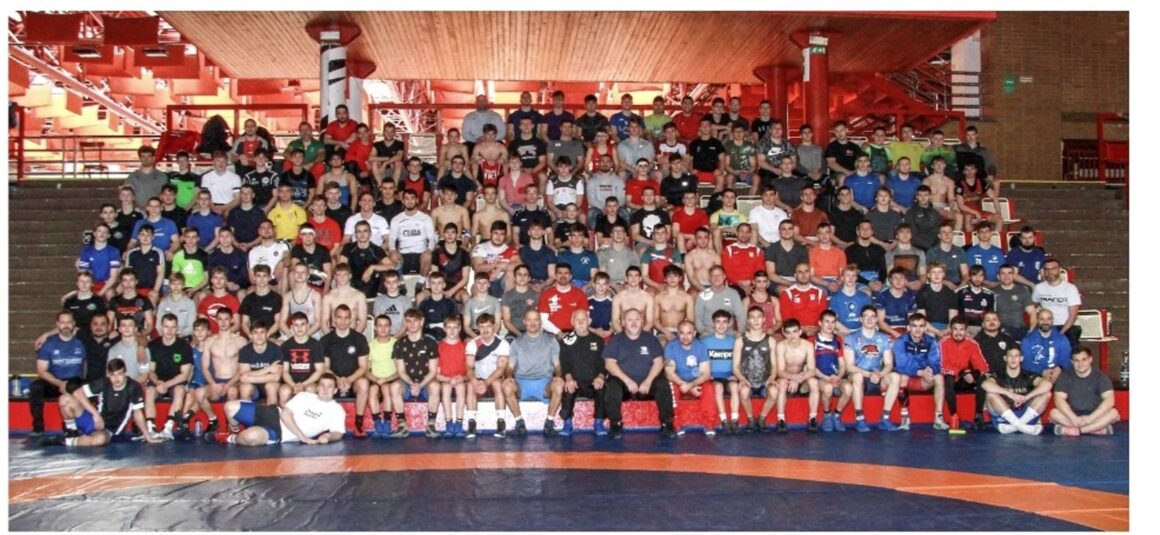 170 zápasníků z 18 zemí přijelo do Chomutova na tréninkový kemp